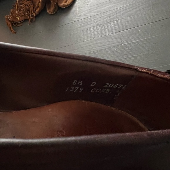 Allen Edmonds Chelsea Tassel Loafer, size 8.5 - Picture 5 of 6